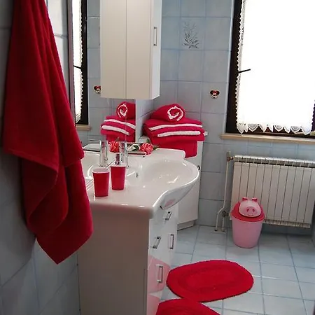 Apartament Oljka *